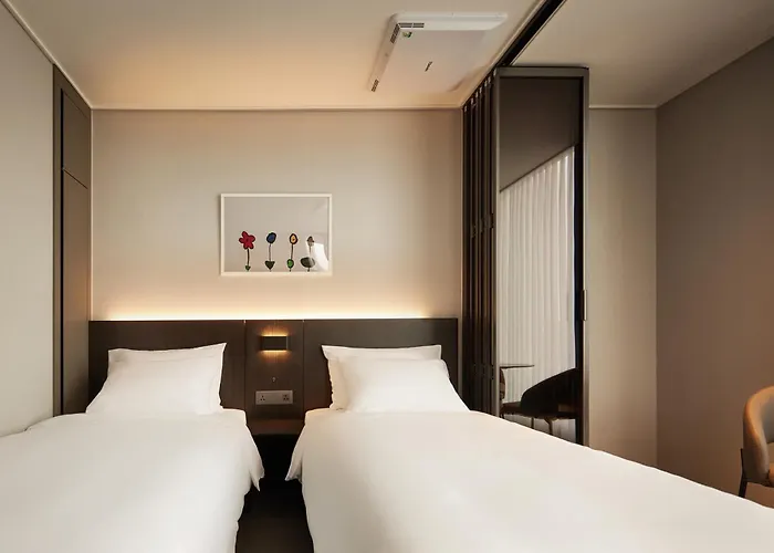 Homes Myeongdong ホテル 3*