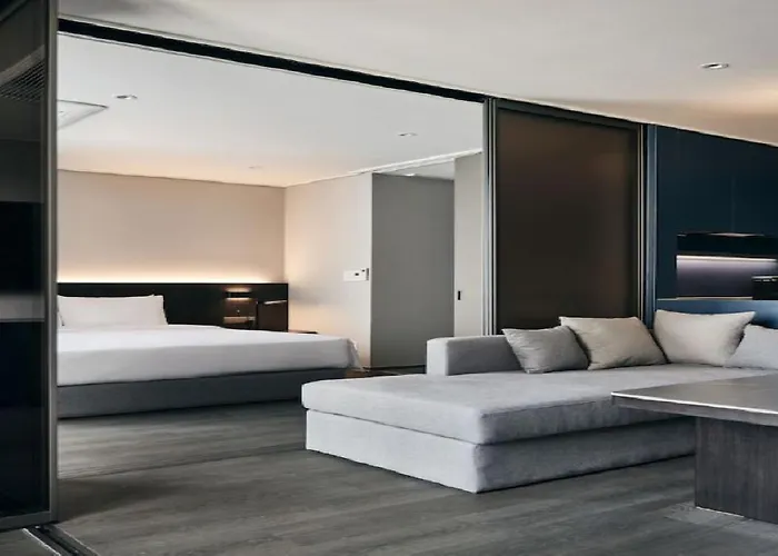 Homes Myeongdong Hotel