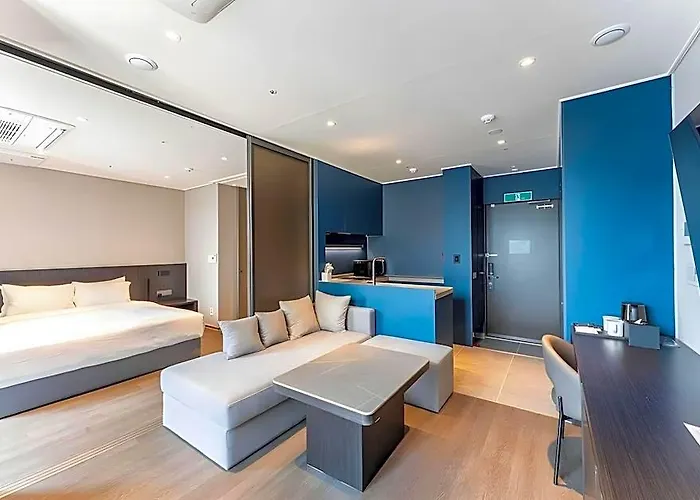 Homes Myeongdong ホテル 3*