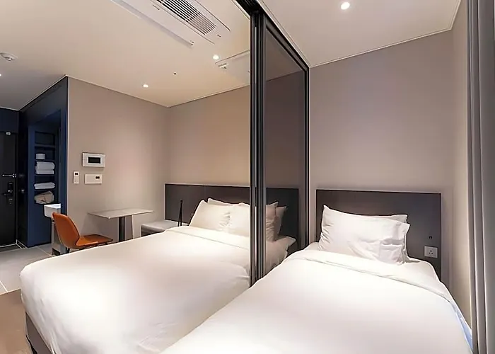 Homes Myeongdong 3*