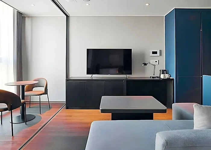 Homes Myeongdong 3*